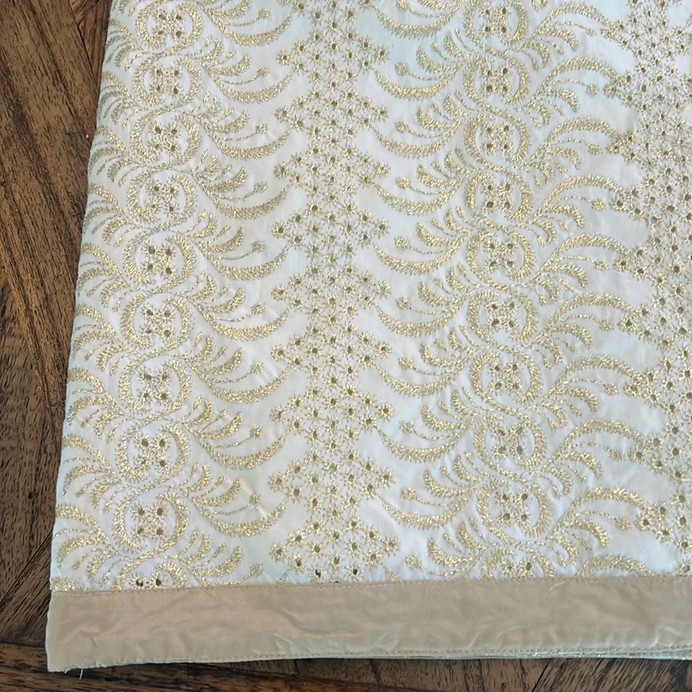 BANANA REPUBLIC Gold Embroidered White Mini Skirt, Fully Lined, Side Zip, Size 4